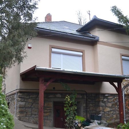 Vár-lak Vendégház Szendro Extérieur photo