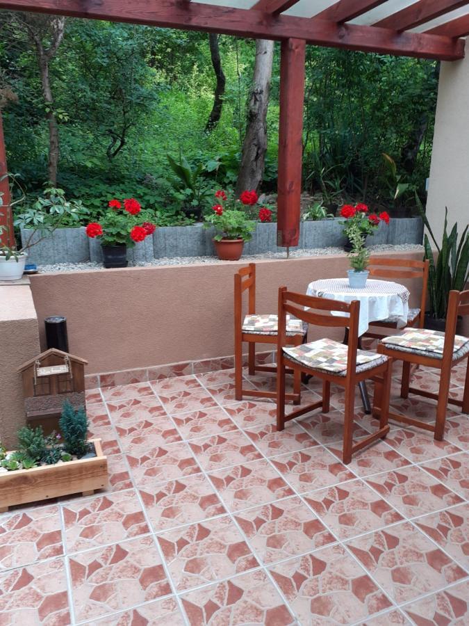 Vár-lak Vendégház Szendro Extérieur photo