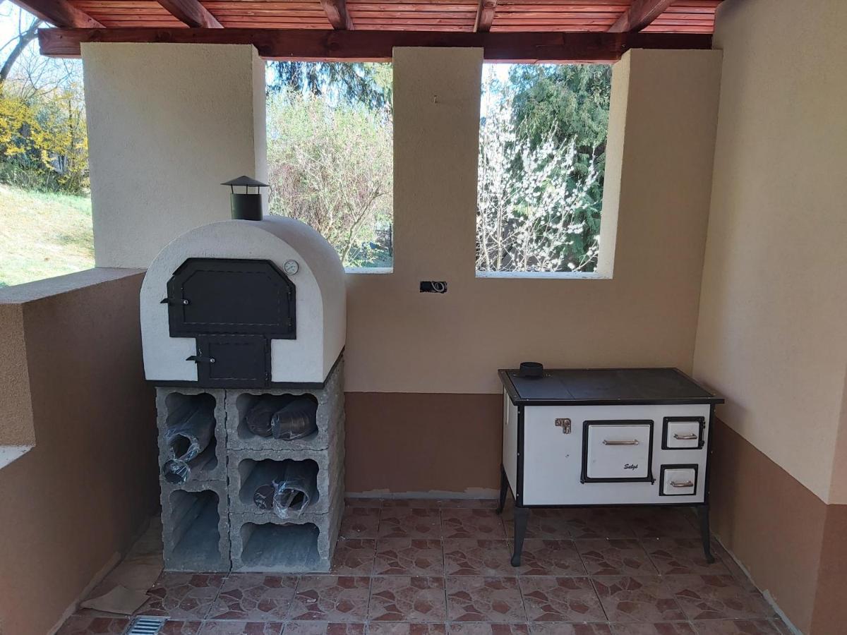 Vár-lak Vendégház Szendro Extérieur photo