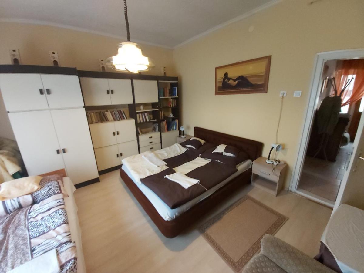 Vár-lak Vendégház Szendro Extérieur photo
