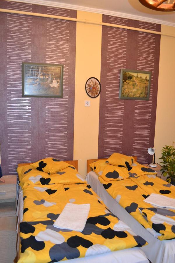 Vár-lak Vendégház Szendro Extérieur photo