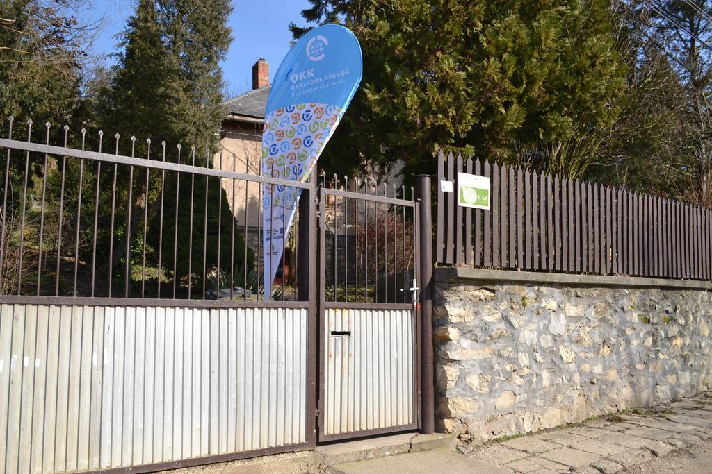 Vár-lak Vendégház Szendro Extérieur photo
